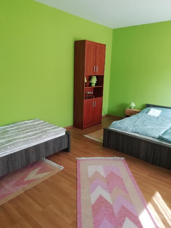 Ferienwohnung Rokus Apartman Szegedin Exterior foto